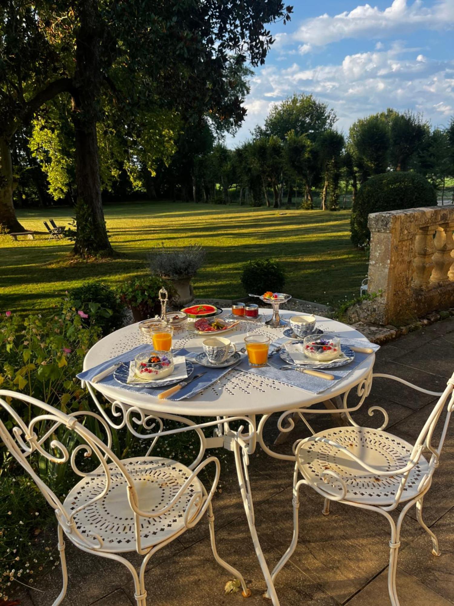 Le Bouquet Bleu Bed And Breakfast Siorac-en-Perigord Luaran gambar